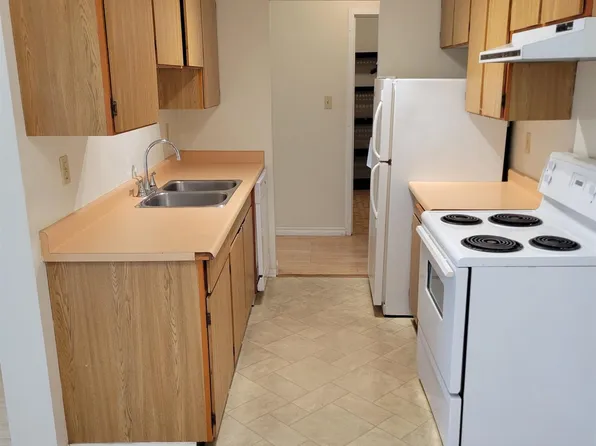 8500 Lansdowne Rd #218, Richmond, BC V6X 3G4