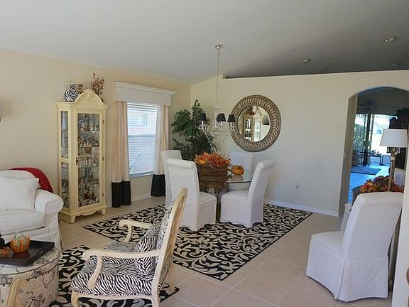 5th image of 11045 Edge Park Dr