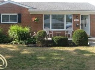 1308 Cynthia Ave, Madison Heights, MI 48071