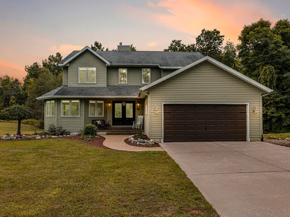 6380 Tiffany Ave NE, Rockford, MI 49341