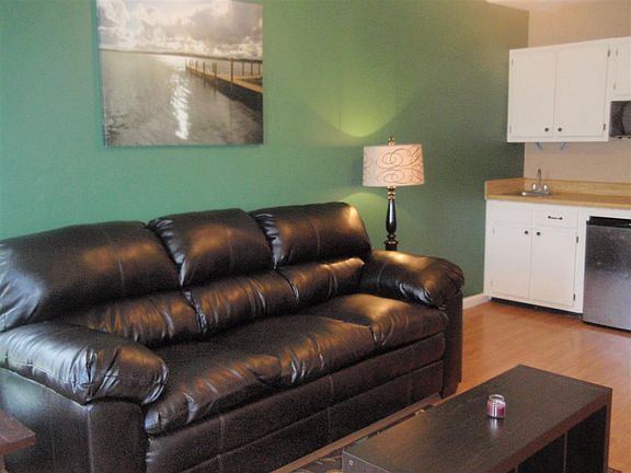 3rd image of 1434 Bradley Dr