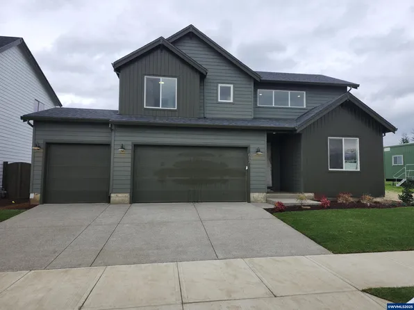 617 Magnolia Ave, Woodburn, OR 97071