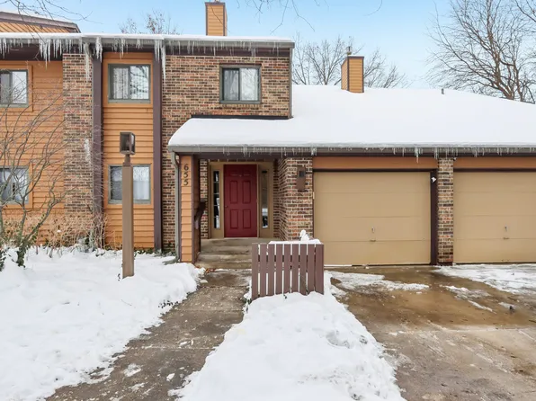 655 Waverly Dr APT C, Elgin, IL 60120