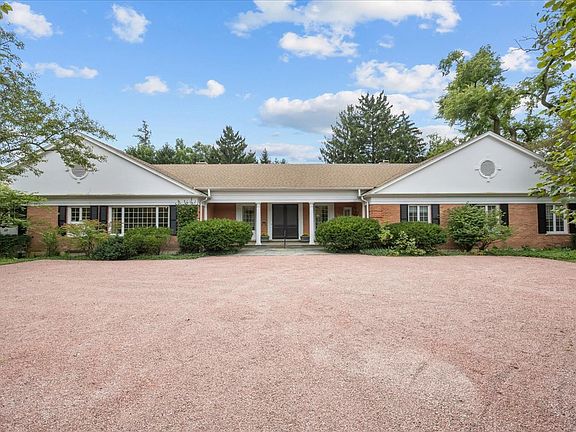 3rd image of 64 Locust Rd