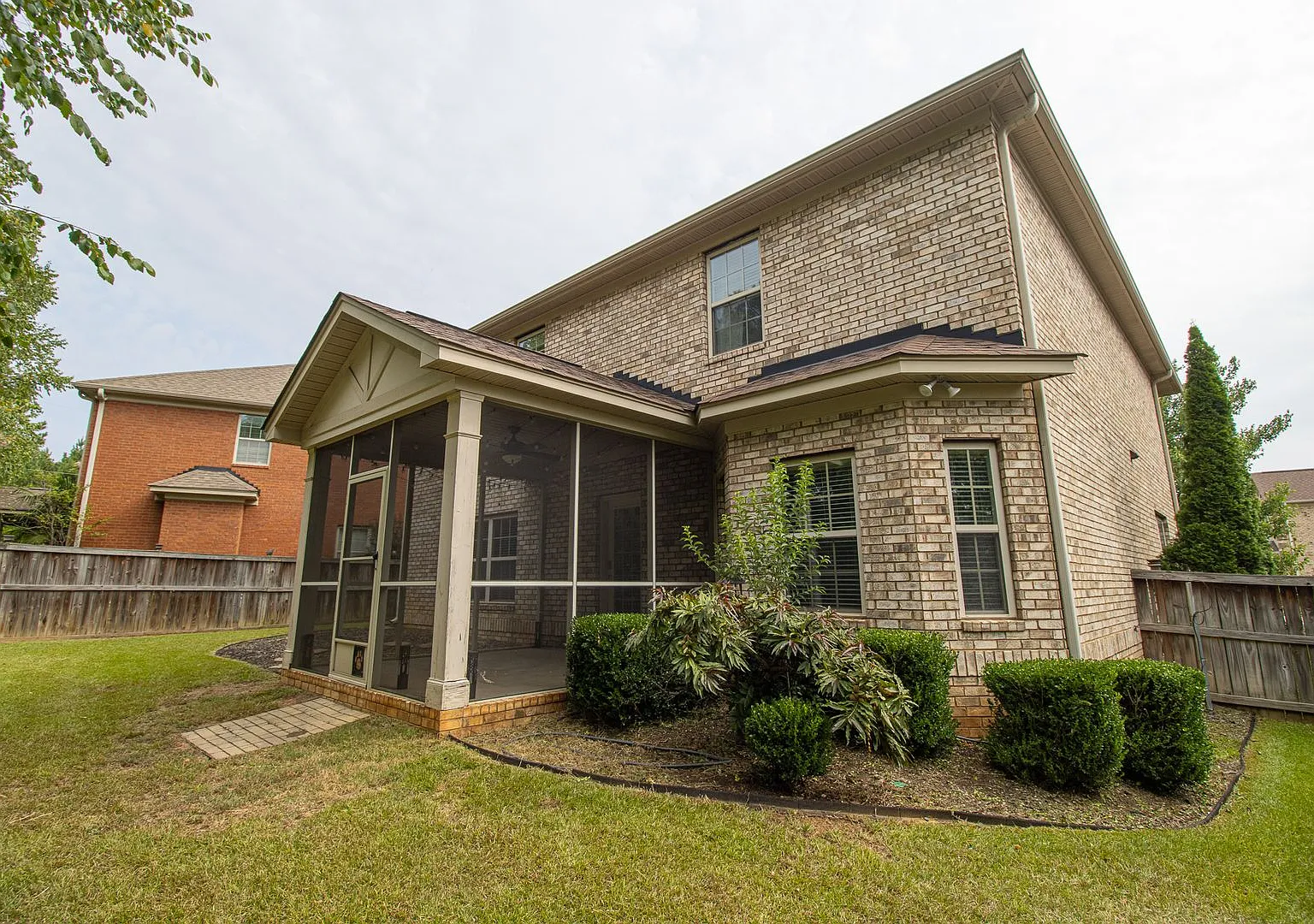 Elegant All-Brick 4 Bedroom Home on a Quiet Cul-de-Sac in Woodmill Subdivision -November 15! — Photo 2