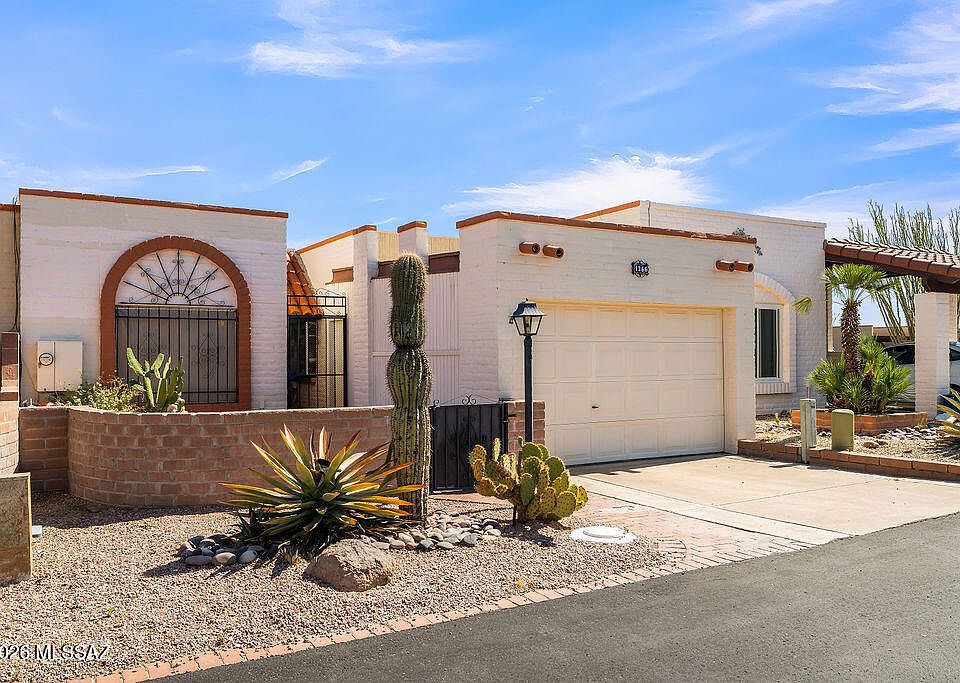 1st image of 1366 W Calle Mendoza