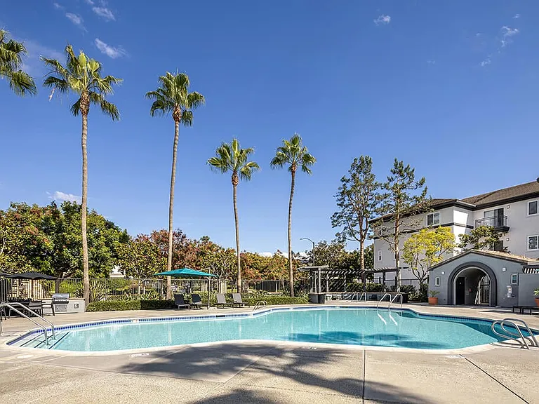 Sierra at Otay Ranch Apartments — Photo 7