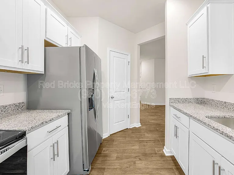 9128 Lowfalls Ln — Photo 8