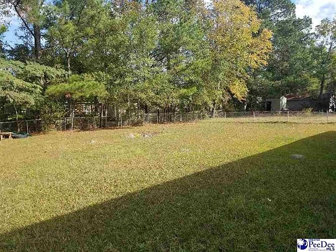 2nd image of 1009 E Macree Ter