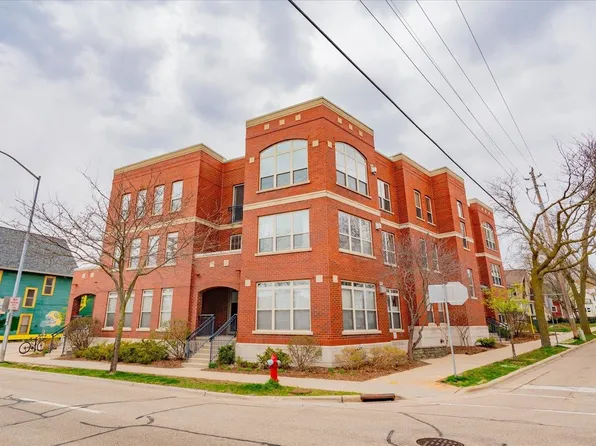 280 Division St APT 205, Madison, WI 53704