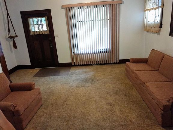 2nd image of 1104 Riverview Ave