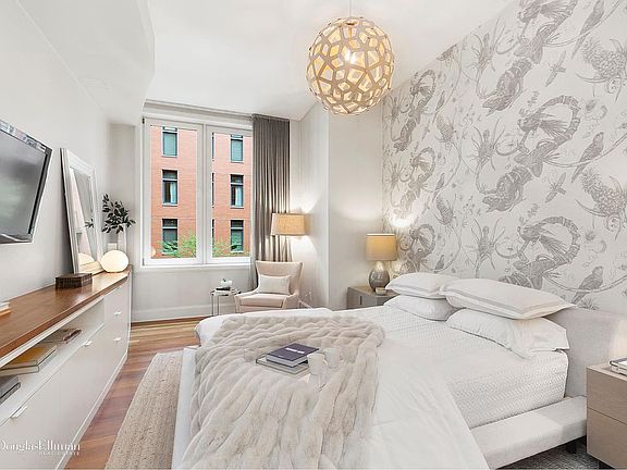 4th image of 92 Laight St #3J