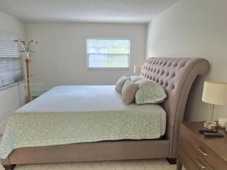 12501 SW 14th St #209R — Photo 10