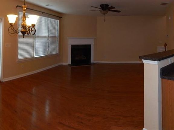 3rd image of 349 Niblewill Pl #27