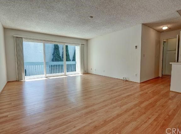 3rd image of 605 S Prospect Ave Unit 203