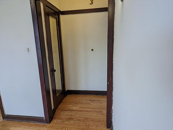 3rd image of 5053 W Grace St #1