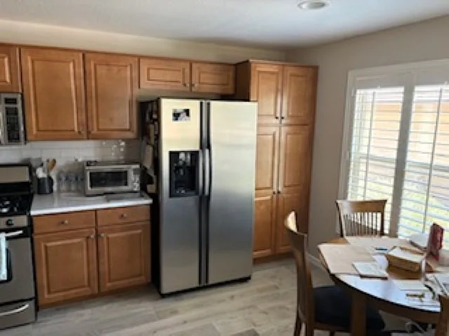 kitchen looking right
