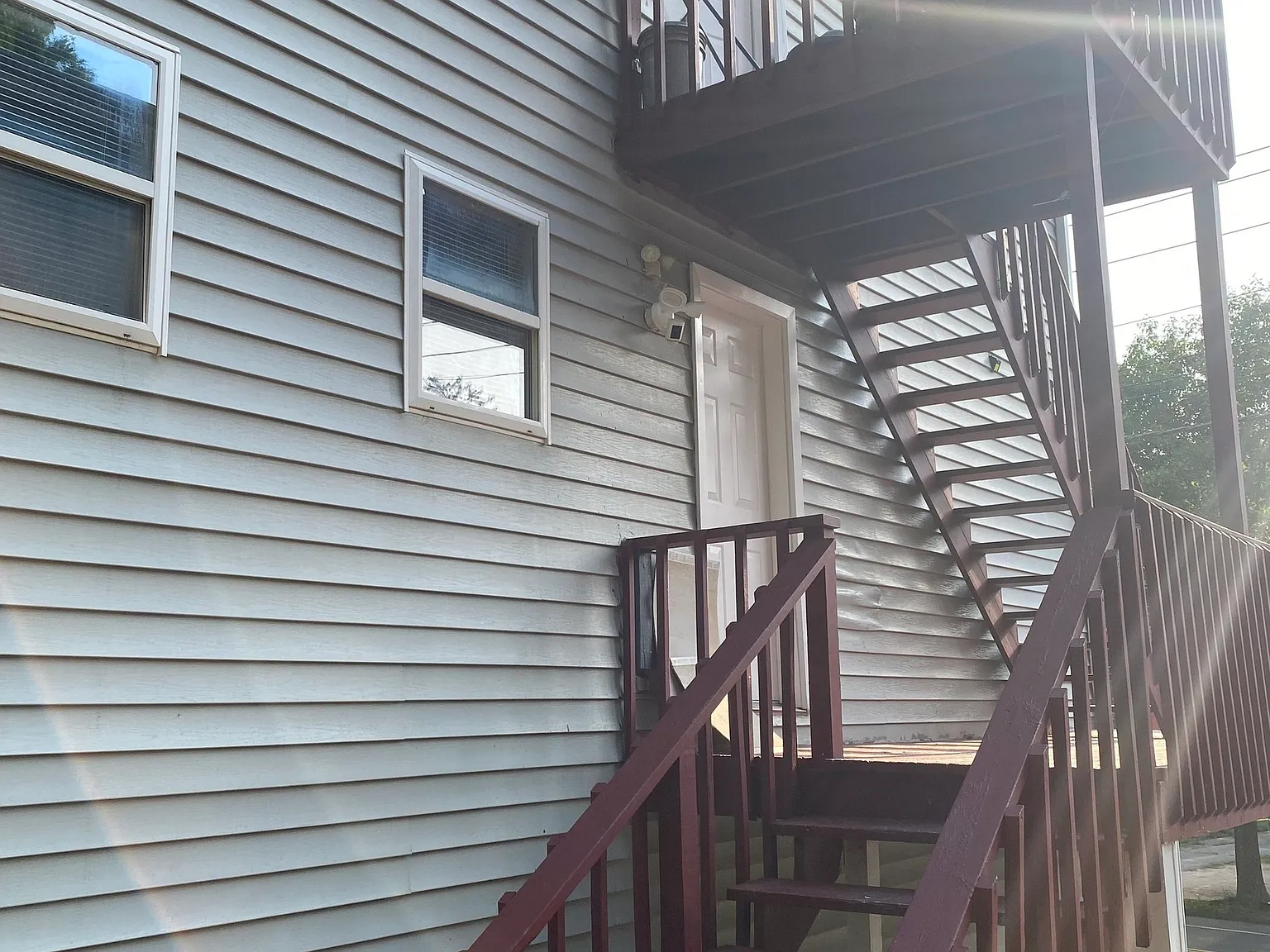 3 bed, 2.0 bath, 2340 sqft, $2,300 — Photo 3