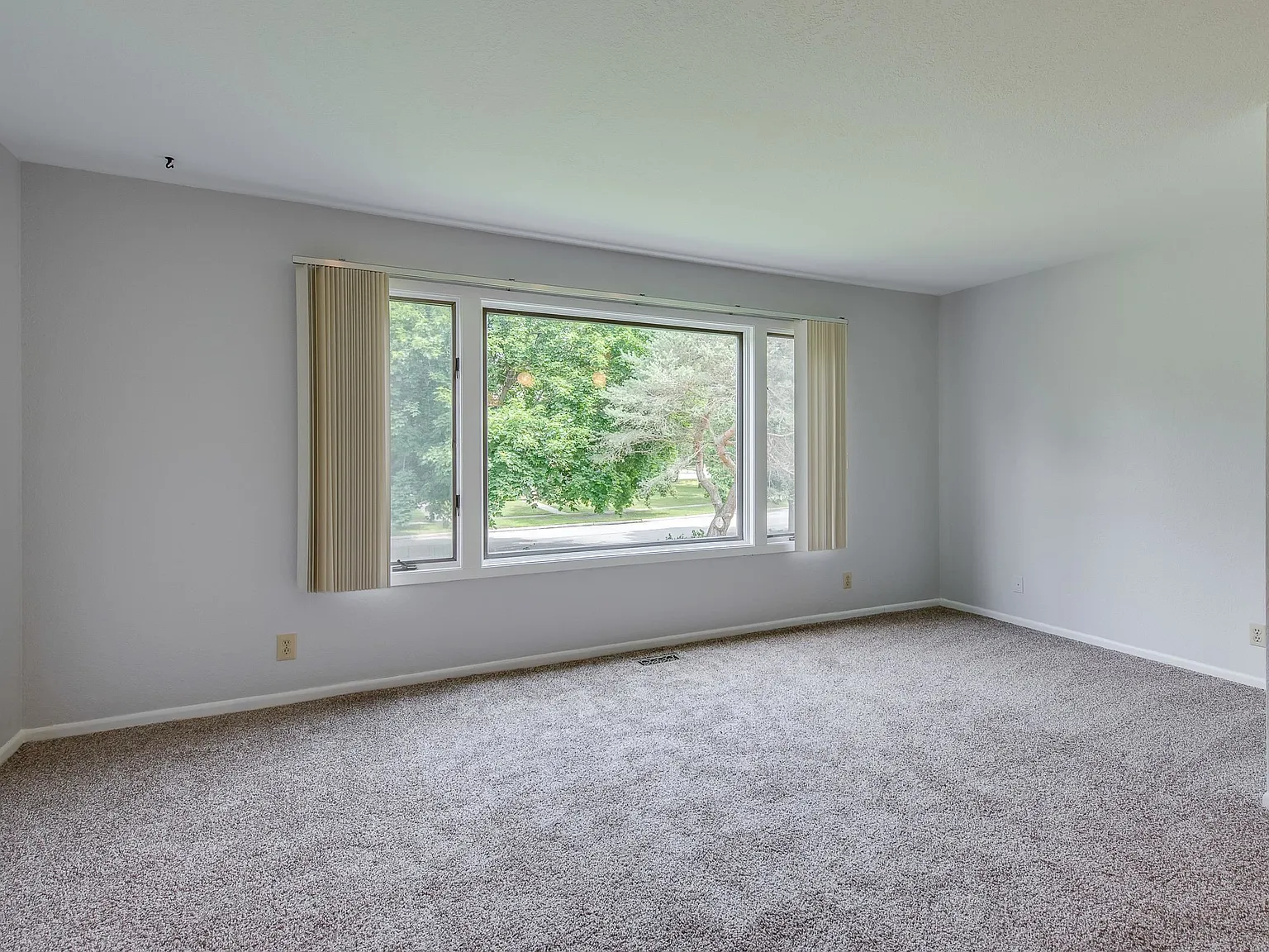2 bed, 2.0 bath, 936 sqft, $900 — Photo 4