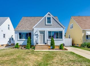 8112 Ivandale Dr, Parma, OH