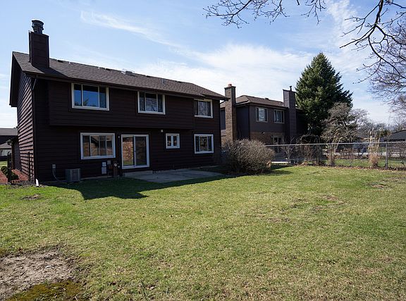 2nd image of 532 Waikiki Dr
