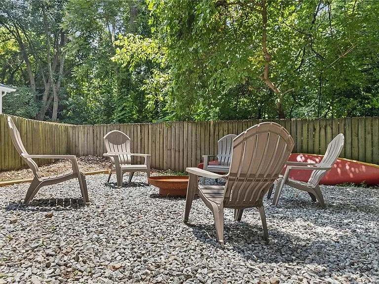 265 Haas Ave SE — Photo 30
