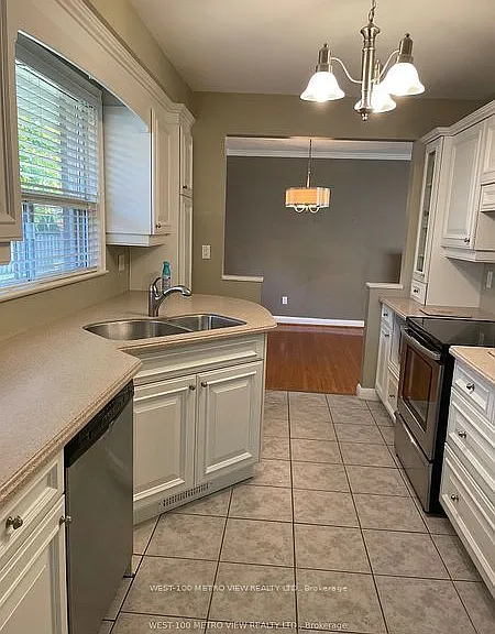 48 N Forster Park Dr — Photo 4