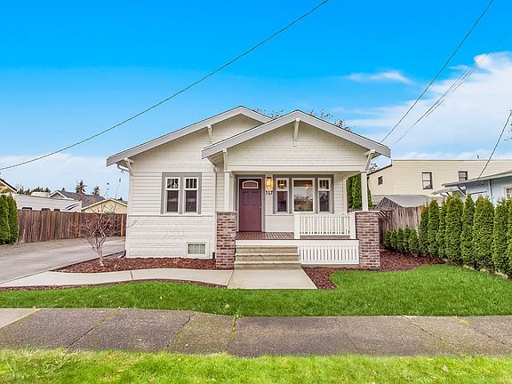 2nd image of 517 6th St SE
