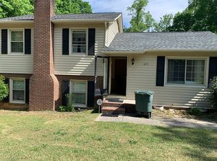1674 Tryon Dr, Fayetteville, NC 28303