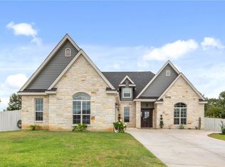 822 Savannah Cv, Elgin, TX 78621