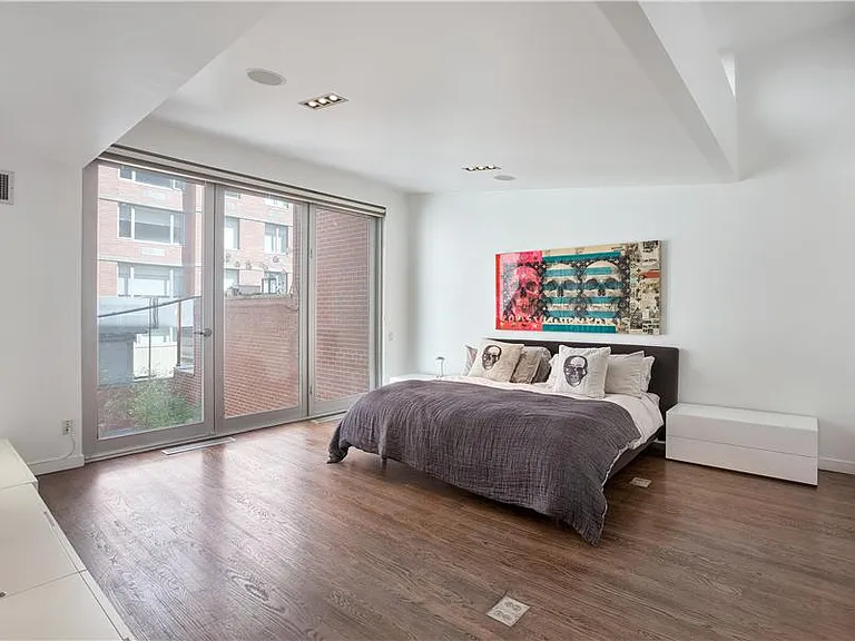 127 W 20th St #1 — Photo 7