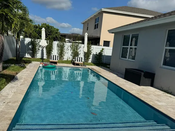 13260 SW 272nd St, Homestead, FL 33032
