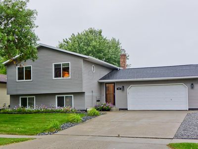 592 22nd St E, West Fargo, ND, 58078