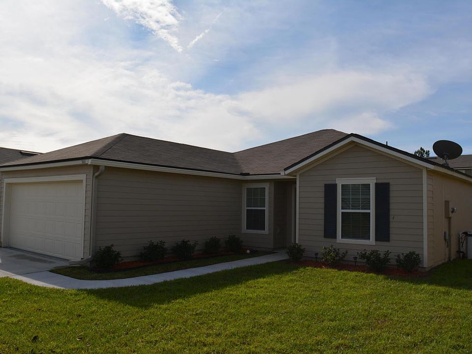 1st image of 3832 Falcon Crest Dr