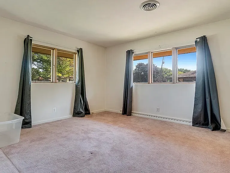 809 N Alpine Rd — Photo 27