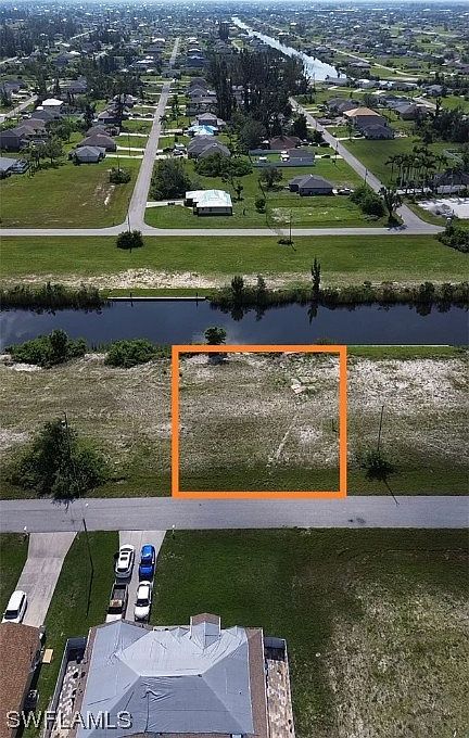 1st image of 1009 NW 31st Pl