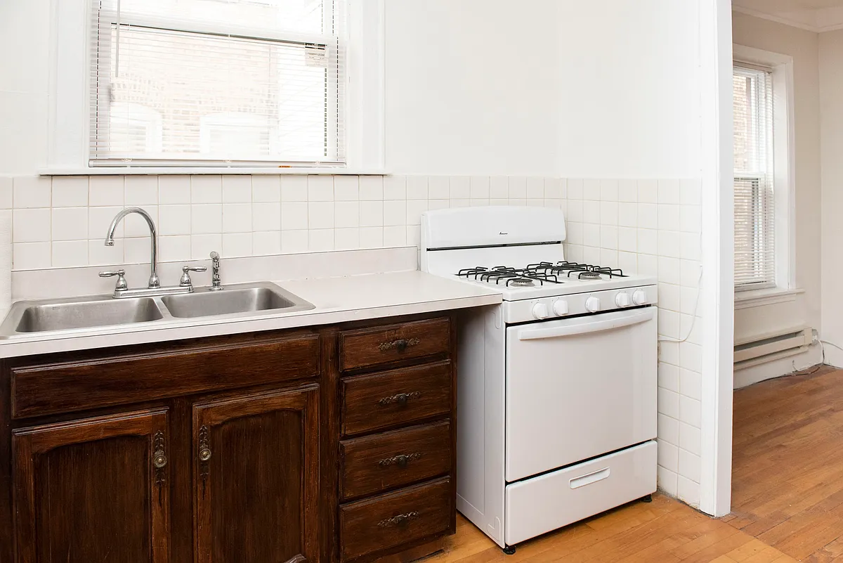 Building Photo - 2131 W Giddings St #2C