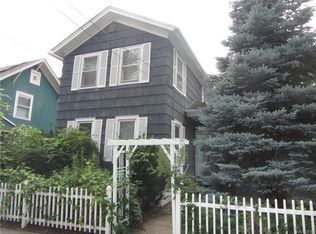 18 Maple St, Lockport, NY 14094