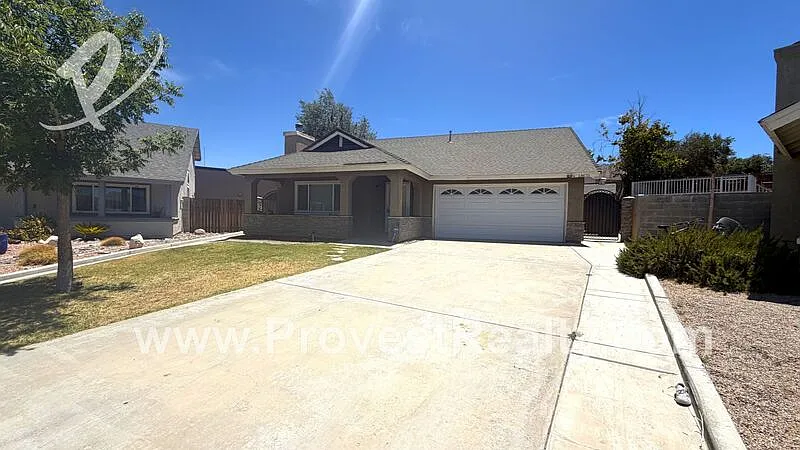 13675 Ruby Cir