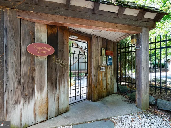 1880 Superfine Ln APT 18, Wilmington, DE 19802