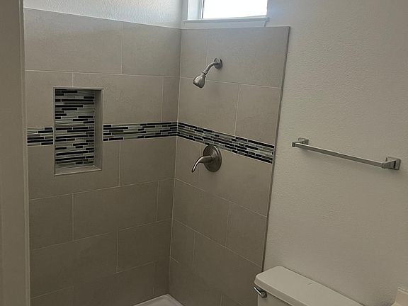 5th image of 1608 Fan Bay Pl Unit E
