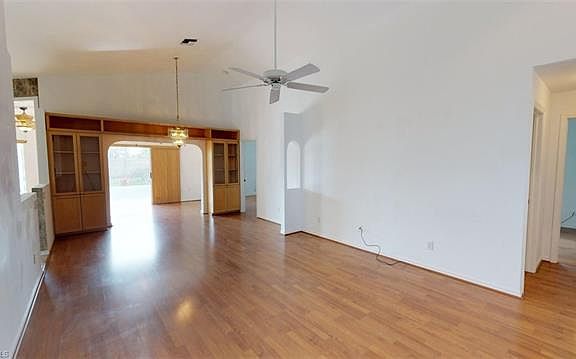 3rd image of 3420 Sabal Springs Blvd