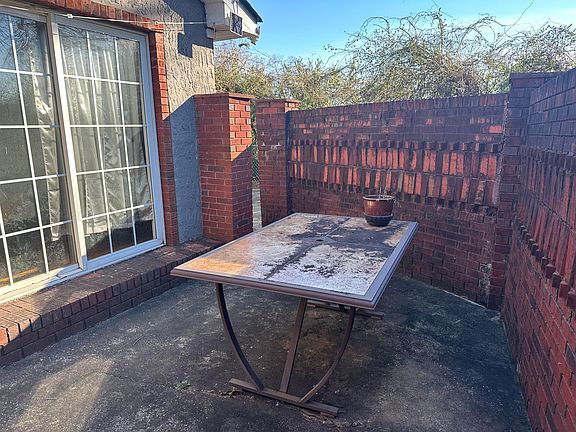 2nd image of 701 15th St W