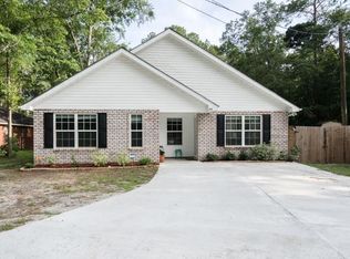 715 Lee Rd, Hinesville, GA 31313