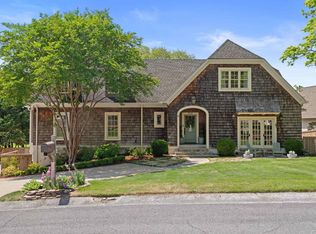 3200 Ridgely Ct, Birmingham, AL 35243