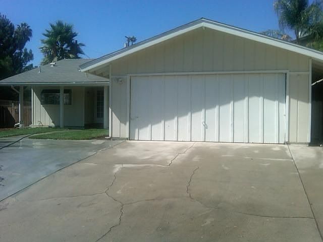 1st image of 19175 Envoy Ave