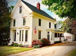 64 Elm St, Gardiner, ME 04345