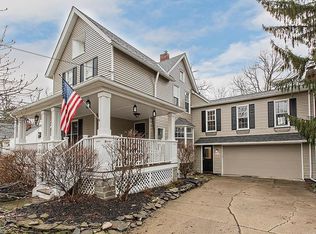 148 High St, Chagrin Falls, OH 44022