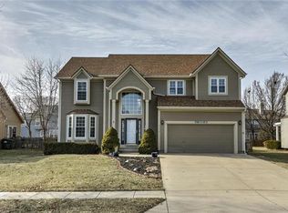 5312 Round Prairie St, Shawnee, KS 66226