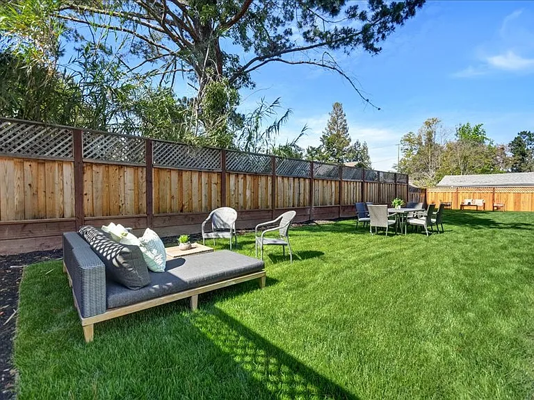 11730 Par Ave — Photo 17